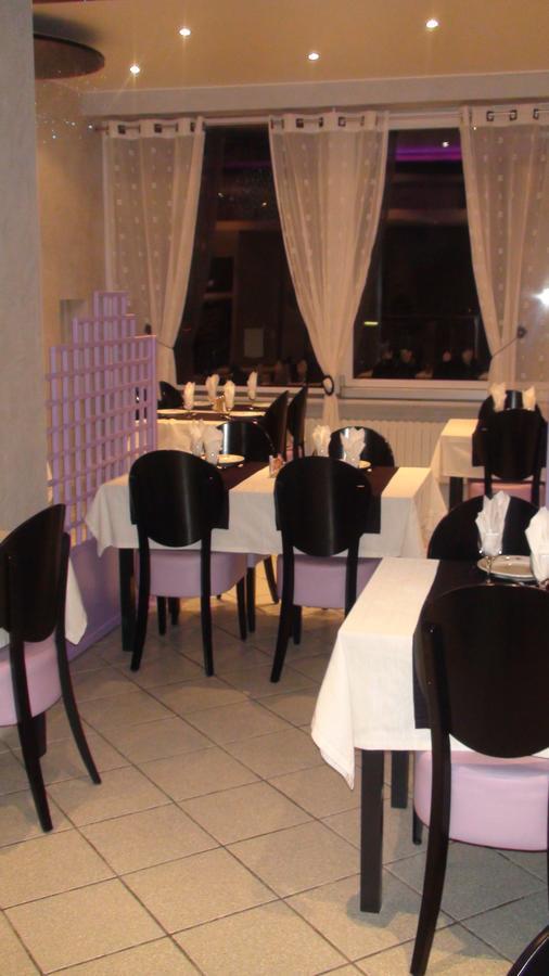 Chez Maxim Hotel Saint-Sauveur  ภายนอก รูปภาพ